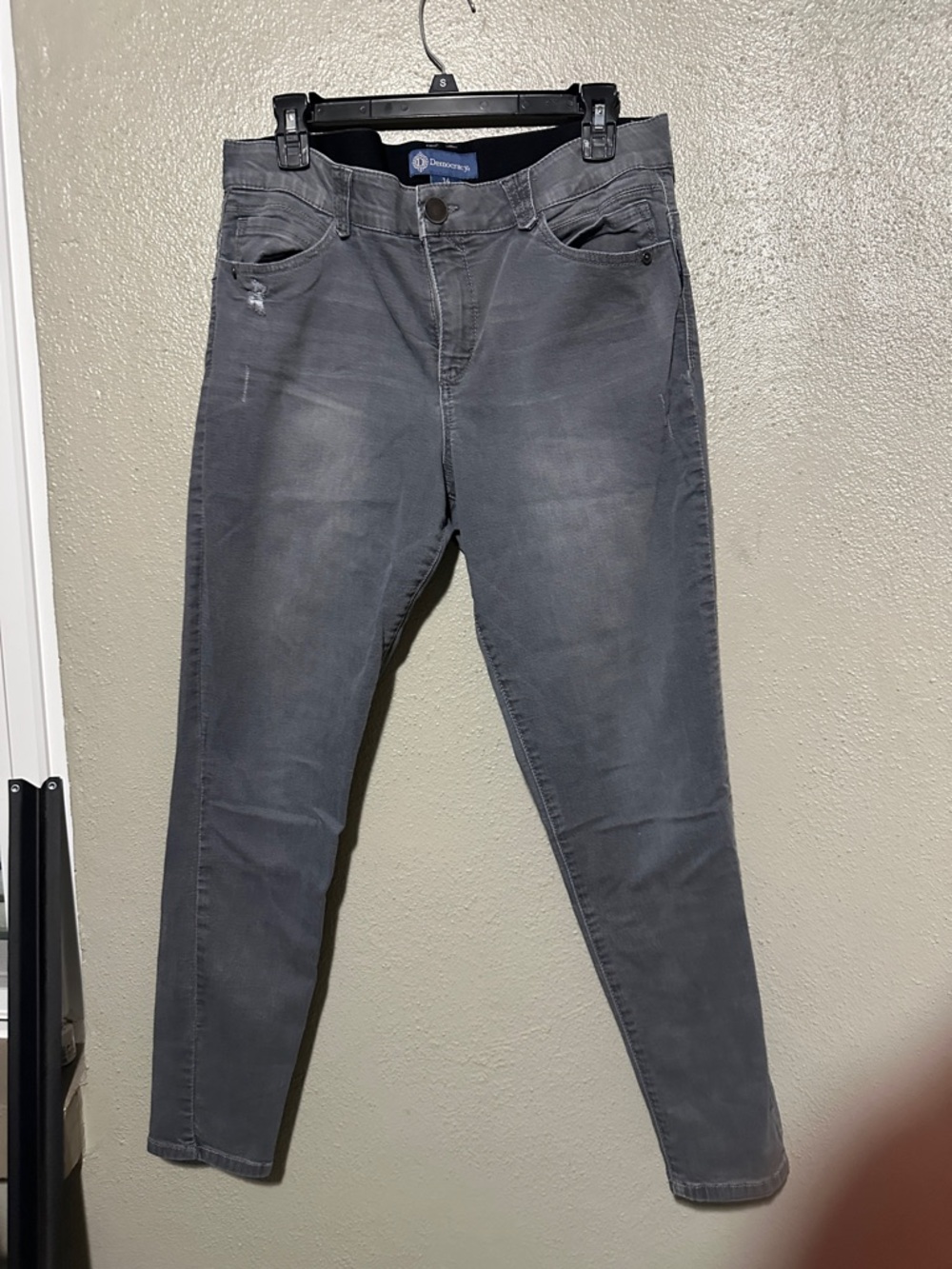 Democracy Gray Skinny Pants with Subtle Distress
